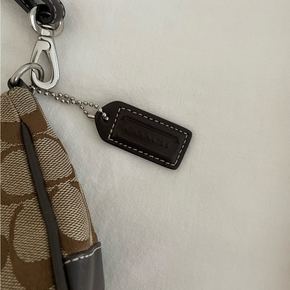 Vintage Coach monogram mini shoulder bag - Picture 4 of 6